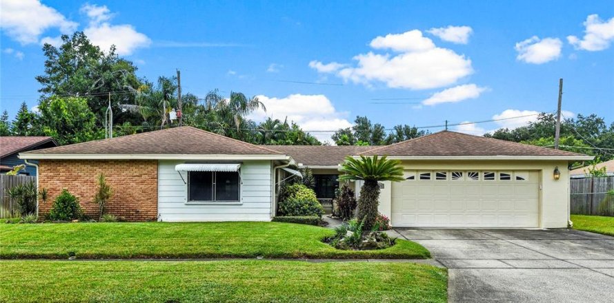 Casa en Orlando, Florida 4 dormitorios, 179.67 m2 № 1910798