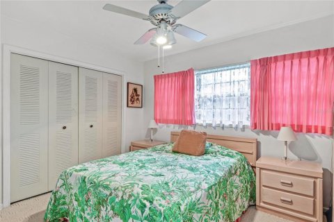 Casa en venta en Orlando, Florida, 4 dormitorios, 179.67 m2 № 1910798 - foto 23