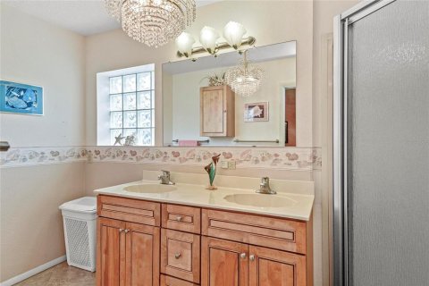 Casa en venta en Orlando, Florida, 4 dormitorios, 179.67 m2 № 1910798 - foto 19