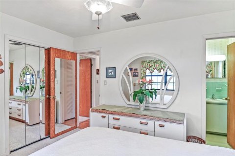 Casa en venta en Orlando, Florida, 4 dormitorios, 179.67 m2 № 1910798 - foto 21