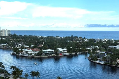 Condo in Aventura, Florida, 2 bedrooms  № 2013529 - photo 3