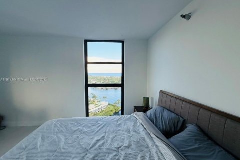 Condo in Aventura, Florida, 2 bedrooms  № 2013529 - photo 11