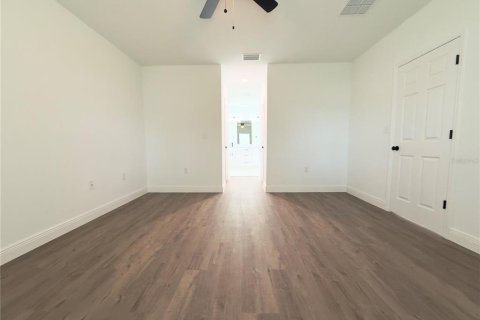 Villa ou maison à vendre à Port Charlotte, Floride: 4 chambres, 171.13 m2 № 1865831 - photo 27