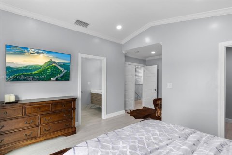 Casa en alquiler en Miami, Florida, 3 dormitorios, 167.6 m2 № 2017155 - foto 20