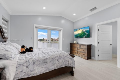 Casa en alquiler en Miami, Florida, 3 dormitorios, 167.6 m2 № 2017155 - foto 19