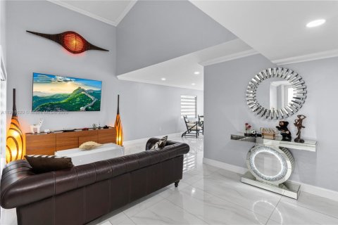 Casa en alquiler en Miami, Florida, 3 dormitorios, 167.6 m2 № 2017155 - foto 4