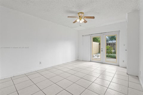 Adosado en venta en Delray Beach, Florida, 4 dormitorios, 148.27 m2 № 1950807 - foto 12