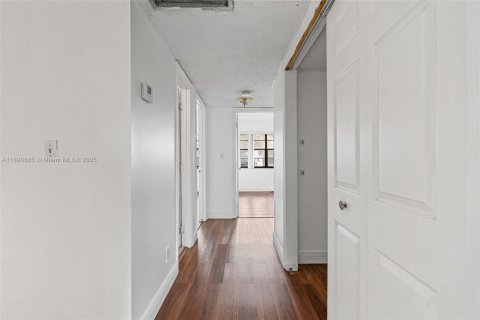 Adosado en venta en Delray Beach, Florida, 4 dormitorios, 148.27 m2 № 1950807 - foto 15