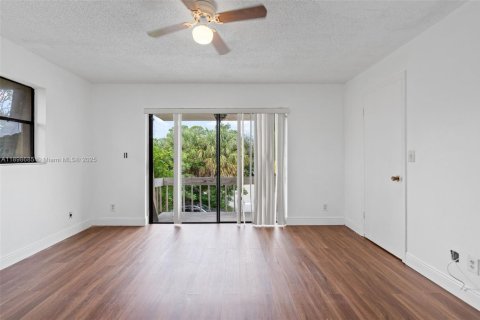 Adosado en venta en Delray Beach, Florida, 4 dormitorios, 148.27 m2 № 1950807 - foto 16