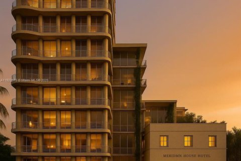 Коммерческая недвижимость в Майами-Бич, Флорида № 2018900