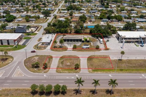 Immobilier commercial à vendre à Port Charlotte, Floride № 2102665 - photo 2