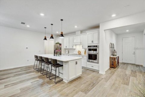 House in Valrico, Florida 4 bedrooms, 213.49 sq.m. № 2103549 - photo 6