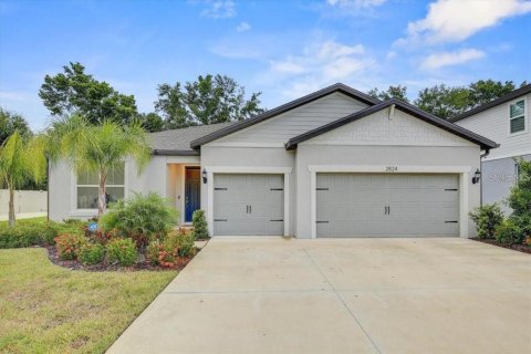 House in Valrico, Florida 4 bedrooms, 213.49 sq.m. № 2103549 - photo 2