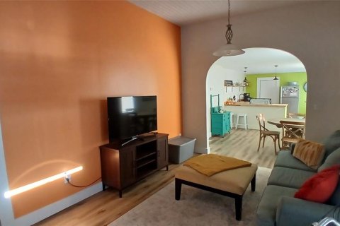 Casa en venta en Tarpon Springs, Florida, 4 dormitorios, 160.63 m2 № 2387308 - foto 6