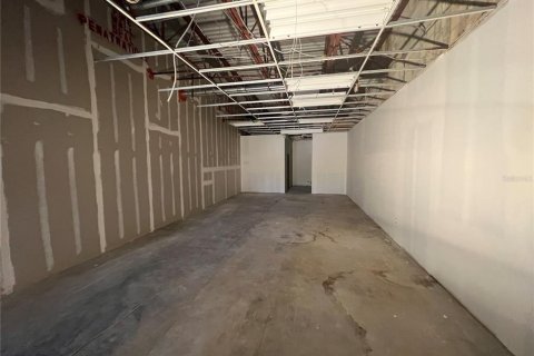 Propiedad comercial en alquiler en Altamonte Springs, Florida, 6007.62 m2 № 2142896 - foto 18