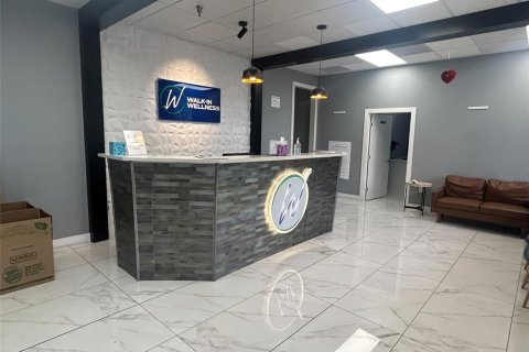 Propiedad comercial en alquiler en Altamonte Springs, Florida, 6007.62 m2 № 2142896 - foto 19