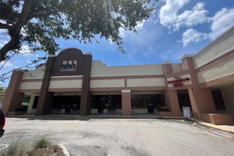 Propiedad comercial en alquiler en Altamonte Springs, Florida, 6007.62 m2 № 2142896 - foto 14
