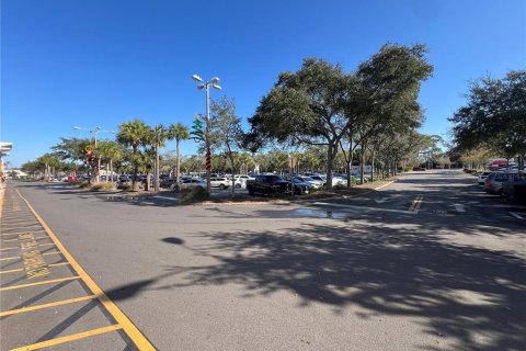 Propiedad comercial en alquiler en Altamonte Springs, Florida, 6007.62 m2 № 2142896 - foto 8