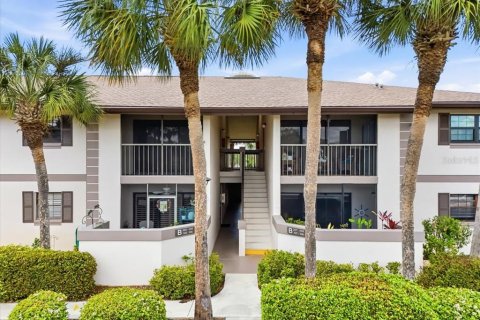 Condo in Port Charlotte, Florida, 2 bedrooms  № 2114598