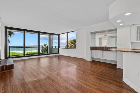 Condo in Longboat Key, Florida, 3 bedrooms  № 1883482 - photo 18