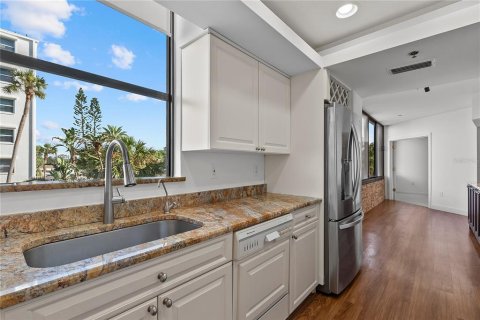 Condo in Longboat Key, Florida, 3 bedrooms  № 1883482 - photo 22