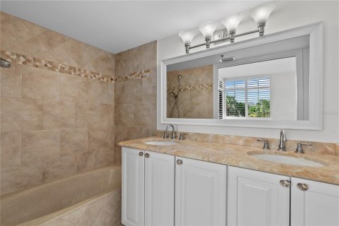 Condo in Longboat Key, Florida, 3 bedrooms  № 1883482 - photo 2