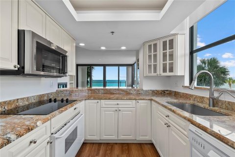 Condo in Longboat Key, Florida, 3 bedrooms  № 1883482 - photo 21