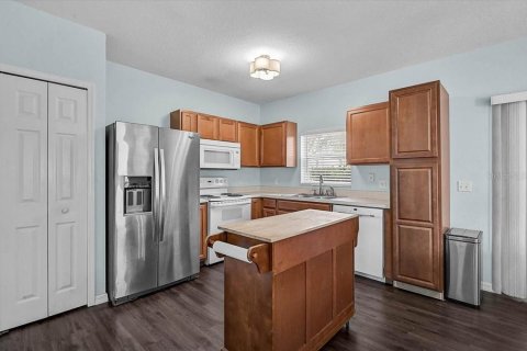Купить таунхаус в Лейквуд Ранч, Флорида 8 комнат, 124.77м2, № 2094606 - фото 13