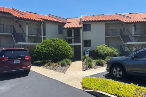 Condo à Saint Petersburg, Floride, 2 chambres  № 2129551