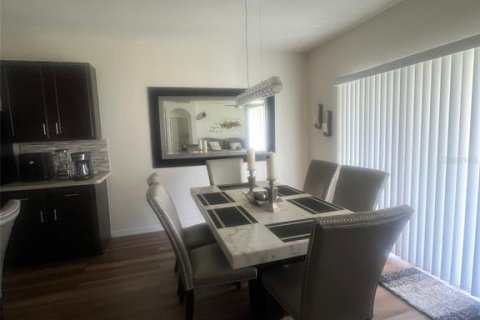 Casa en alquiler en Haines City, Florida, 4 dormitorios, 173.45 m2 № 1918923 - foto 7