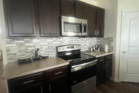 Casa en alquiler en Haines City, Florida, 4 dormitorios, 173.45 m2 № 1918923 - foto 11