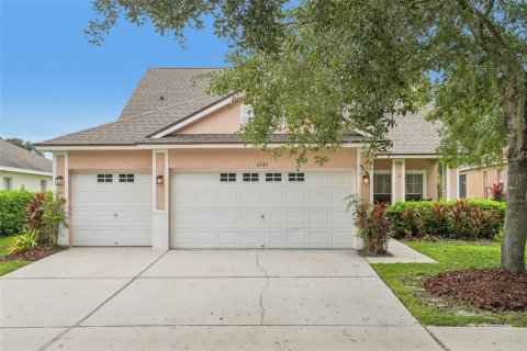 Villa ou maison à Fish Hawk, Floride 4 chambres, 202.16 m2 № 2414915