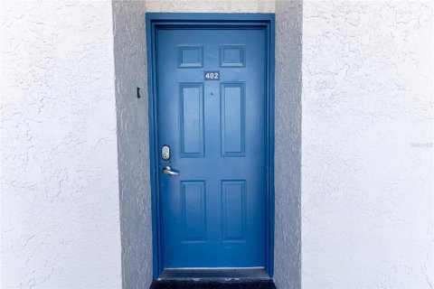 Condo in Indian Rocks Beach, Florida, 3 bedrooms № 2220357 - photo 23
