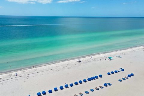 Condo in Indian Rocks Beach, Florida, 3 bedrooms № 2220357 - photo 29