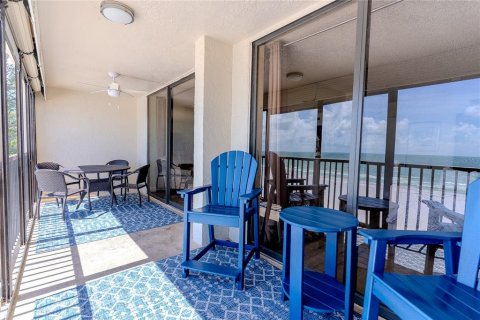 Condo in Indian Rocks Beach, Florida, 3 bedrooms № 2220357 - photo 22