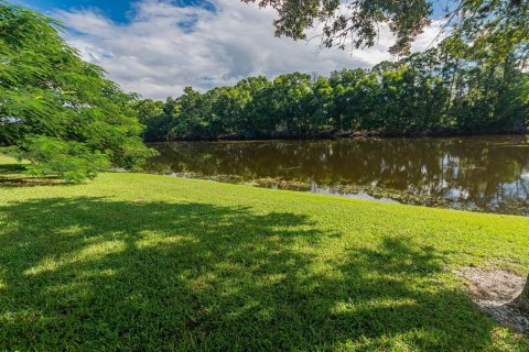 Villa ou maison à vendre à Port St. Lucie, Floride: 3 chambres, 185.71 m2 № 2426389 - photo 27