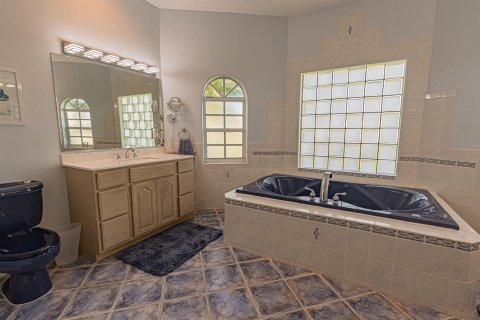 Villa ou maison à vendre à Port St. Lucie, Floride: 3 chambres, 185.71 m2 № 2426389 - photo 15