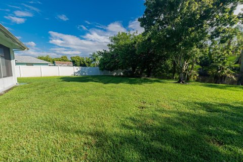 Villa ou maison à vendre à Port St. Lucie, Floride: 3 chambres, 185.71 m2 № 2426389 - photo 25