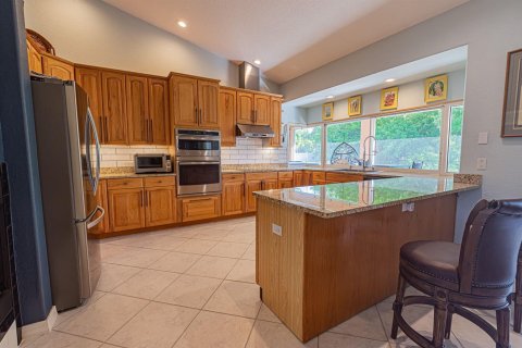Villa ou maison à vendre à Port St. Lucie, Floride: 3 chambres, 185.71 m2 № 2426389 - photo 13