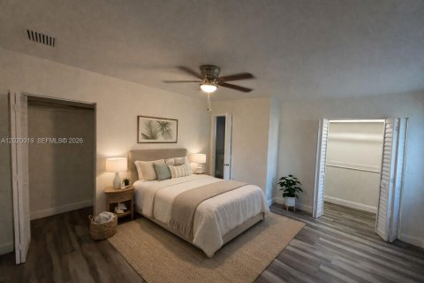 Villa ou maison à vendre à Miami, Floride: 4 chambres, 152.17 m2 № 2256759 - photo 11