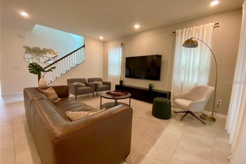 Villa ou maison à vendre à Kissimmee, Floride: 6 chambres, 277.5 m2 № 1509870 - photo 4