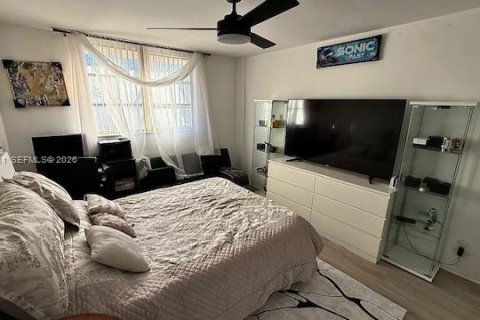 Condominio en alquiler en Lighthouse Point, Florida, 2 dormitorios, 91.42 m2 № 2030796 - foto 9