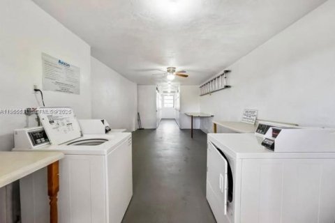 Condominio en alquiler en Lighthouse Point, Florida, 2 dormitorios, 91.42 m2 № 2030796 - foto 14