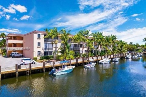Condominio en alquiler en Lighthouse Point, Florida, 2 dormitorios, 91.42 m2 № 2030796 - foto 20