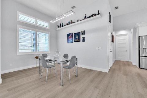 Villa ou maison à vendre à Punta Gorda, Floride: 3 chambres, 200.58 m2 № 2277799 - photo 8
