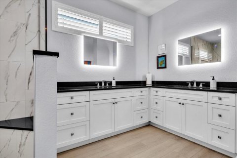 Villa ou maison à vendre à Punta Gorda, Floride: 3 chambres, 200.58 m2 № 2277799 - photo 23