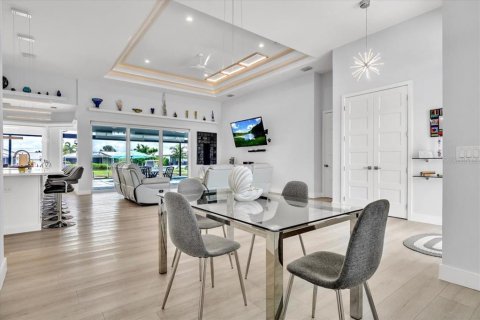 Villa ou maison à vendre à Punta Gorda, Floride: 3 chambres, 200.58 m2 № 2277799 - photo 9