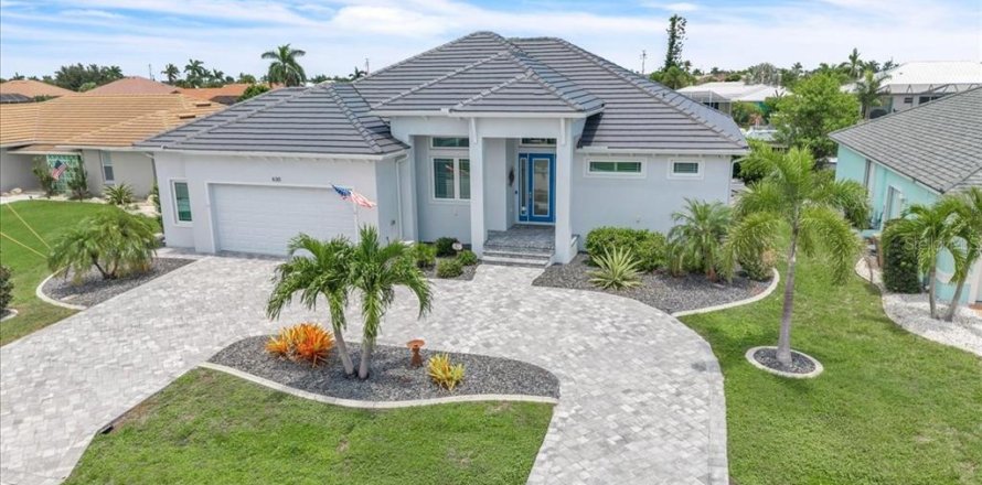 Villa ou maison à Punta Gorda, Floride 3 chambres, 200.58 m2 № 2277799