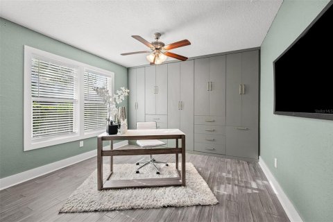 House in Orlando, Florida 3 bedrooms, 105.54 sq.m. № 2302584 - photo 23