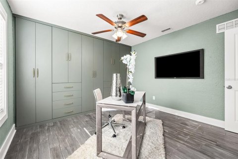House in Orlando, Florida 3 bedrooms, 105.54 sq.m. № 2302584 - photo 24